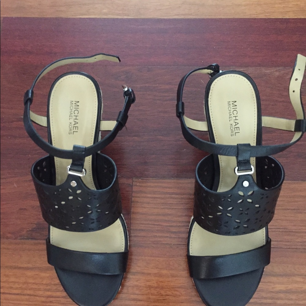 Micheal Kors Black Darci Wedge Sandal Size 8